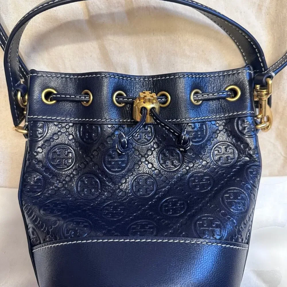 Tory Burch T Monogram Mini Bucket Bag Midnight Blue Leather Crossbody NWOT - Picture 2 of 5